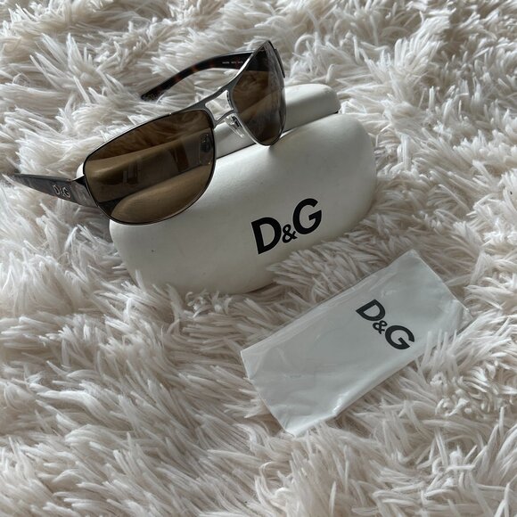 ✨dolce & gabbana vintage sunglasses - Picture 1 of 2